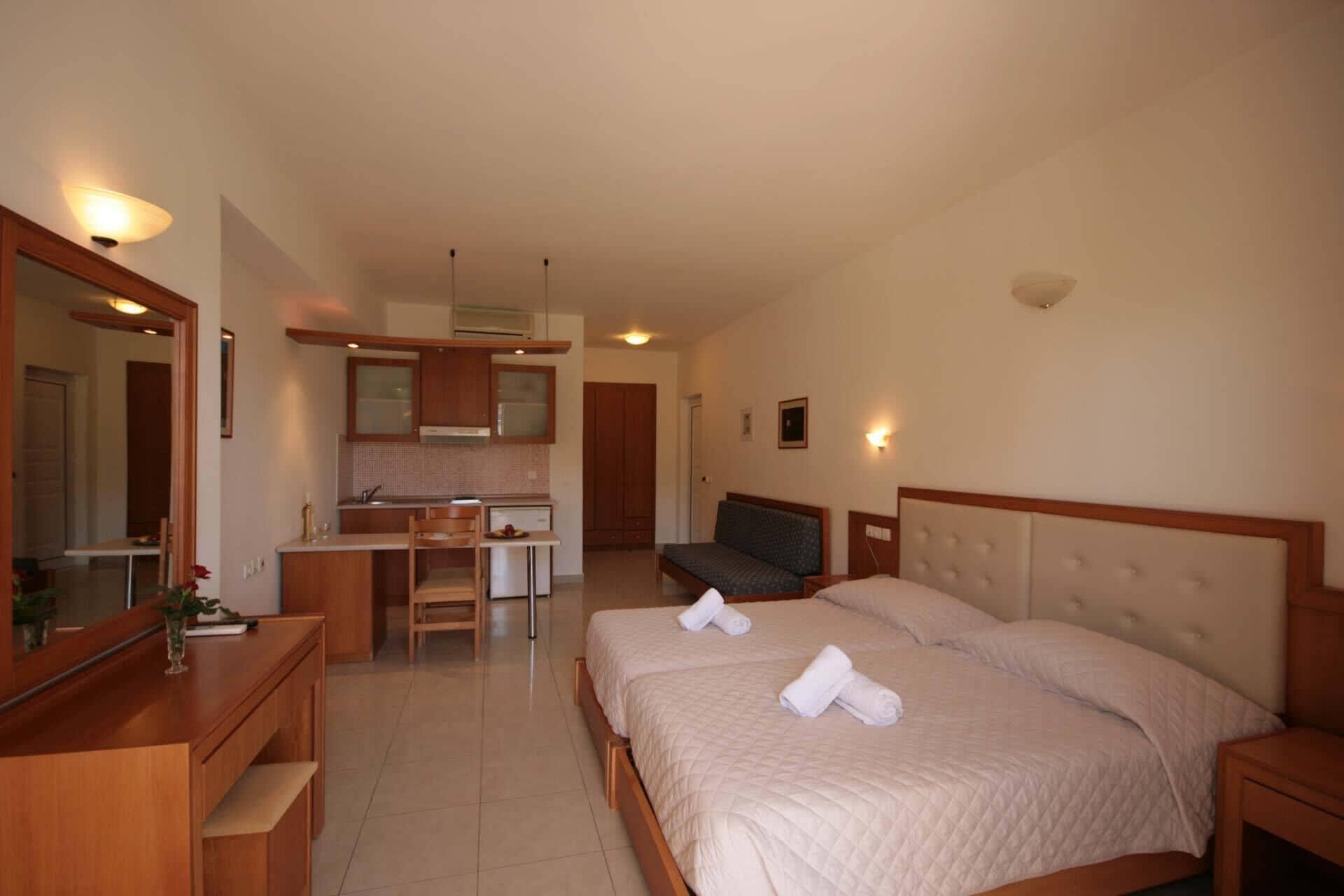 Castro Beach Hotel Maleme Buitenkant foto
