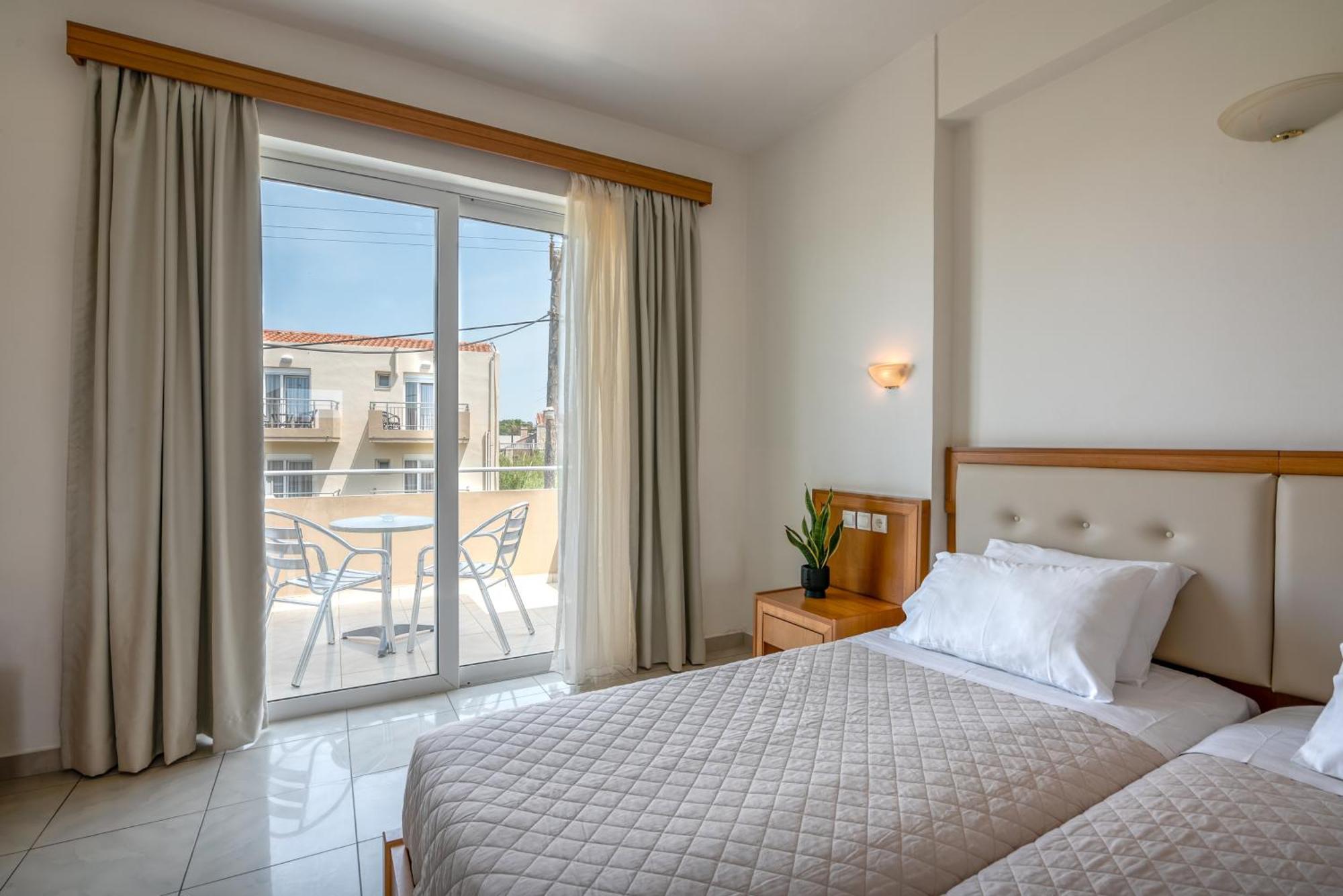 Castro Beach Hotel Maleme Buitenkant foto