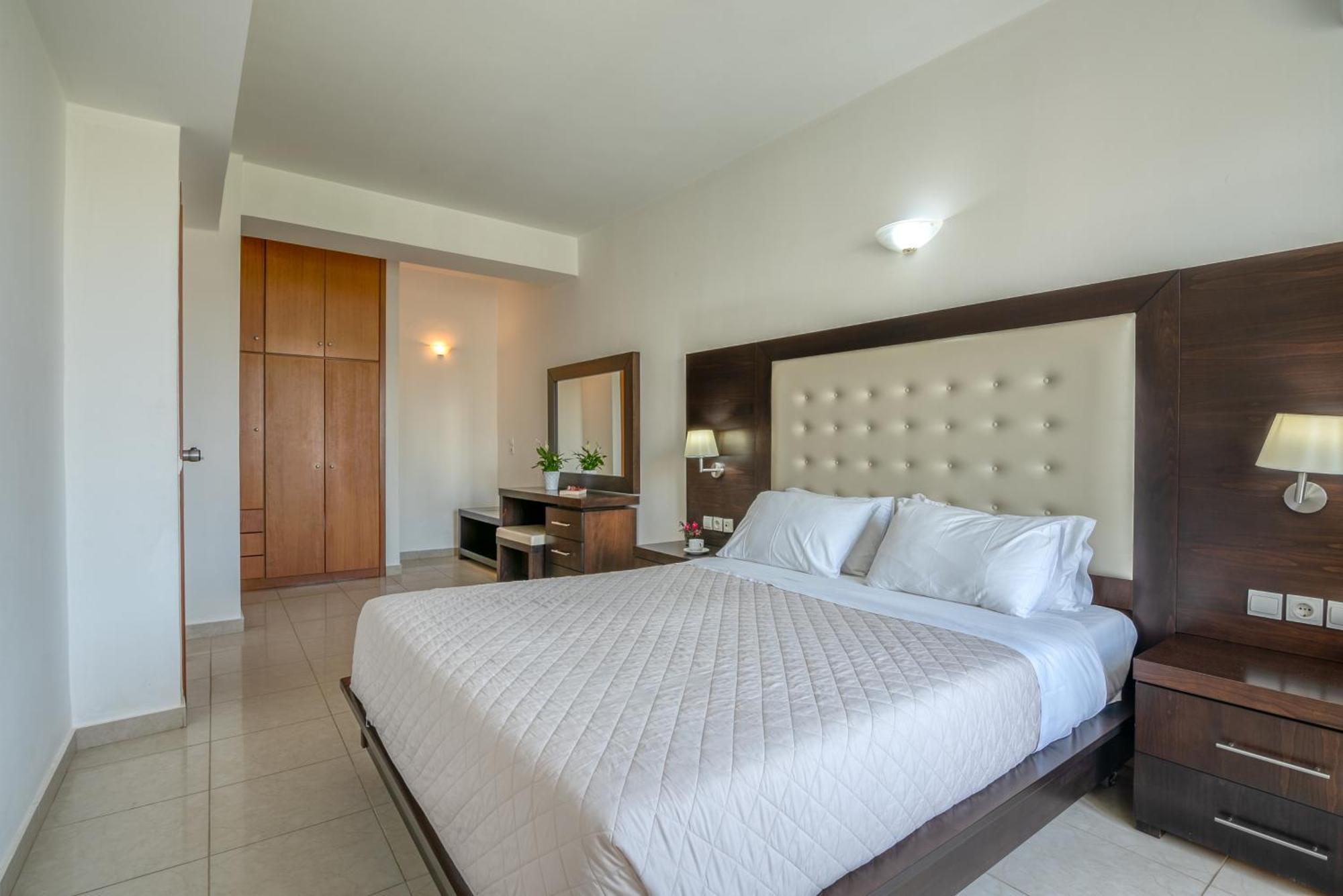 Castro Beach Hotel Maleme Buitenkant foto