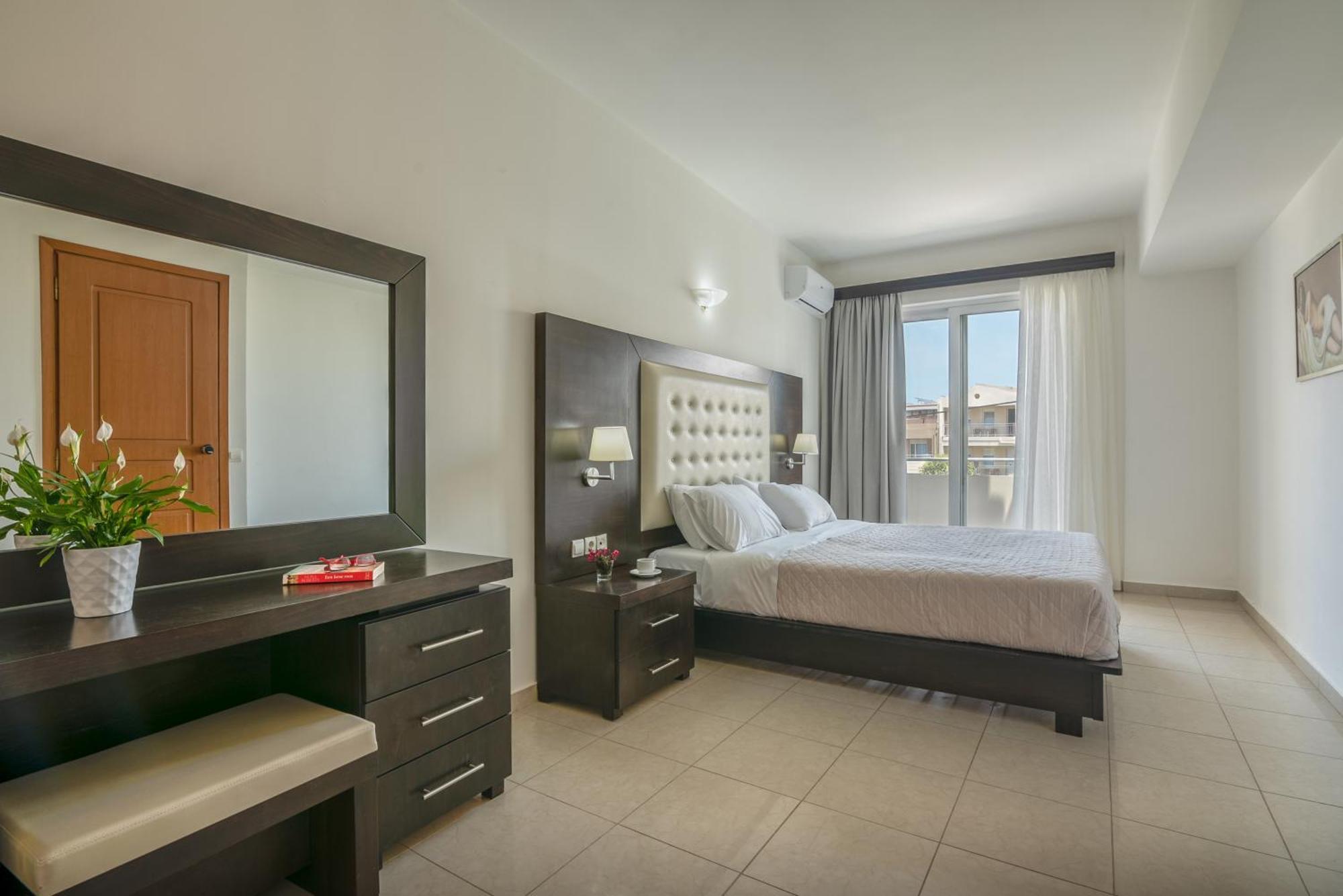 Castro Beach Hotel Maleme Buitenkant foto