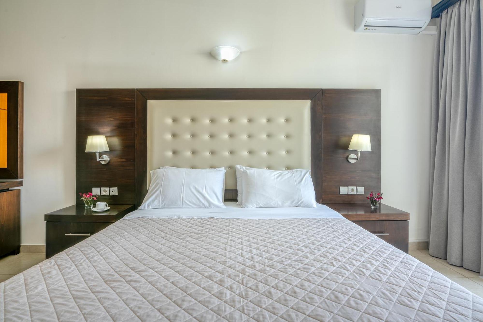 Castro Beach Hotel Maleme Buitenkant foto